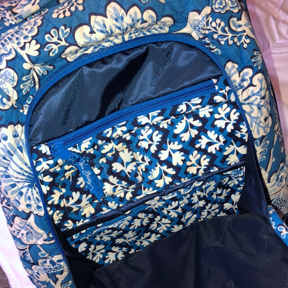 Vera Bradley Backpack - Picture 3 of 5